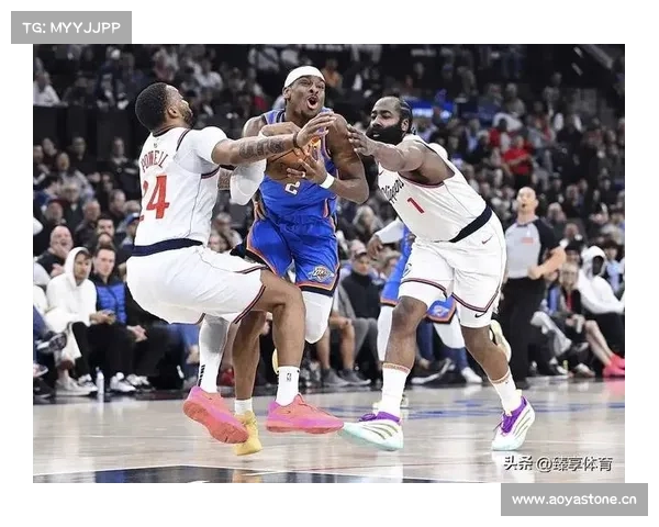 NBA 西部赛场打起来了!直接驱逐7人!最惨的却是快船 NBA 西部赛场打起来了!直接驱逐7人!最惨的却是快船