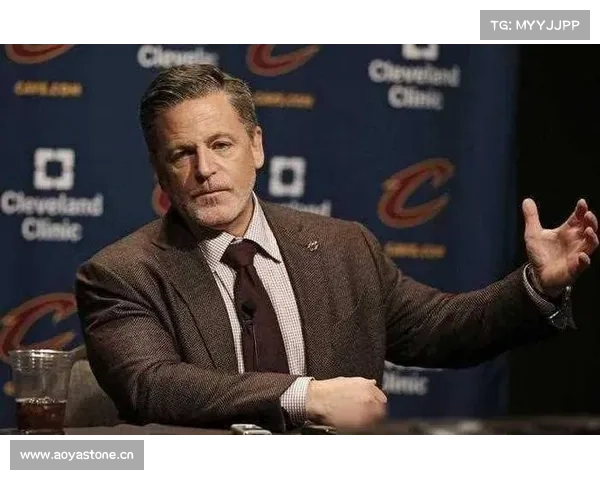 NBA最穷和最富的老板分别都是谁?哪些老板还不如旗下球员有钱? NBA最穷和最富的老板分别都是谁?哪些老板还不如旗下球员有钱?
